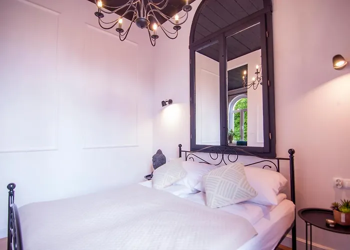 Апартаменти Pomorska Loft